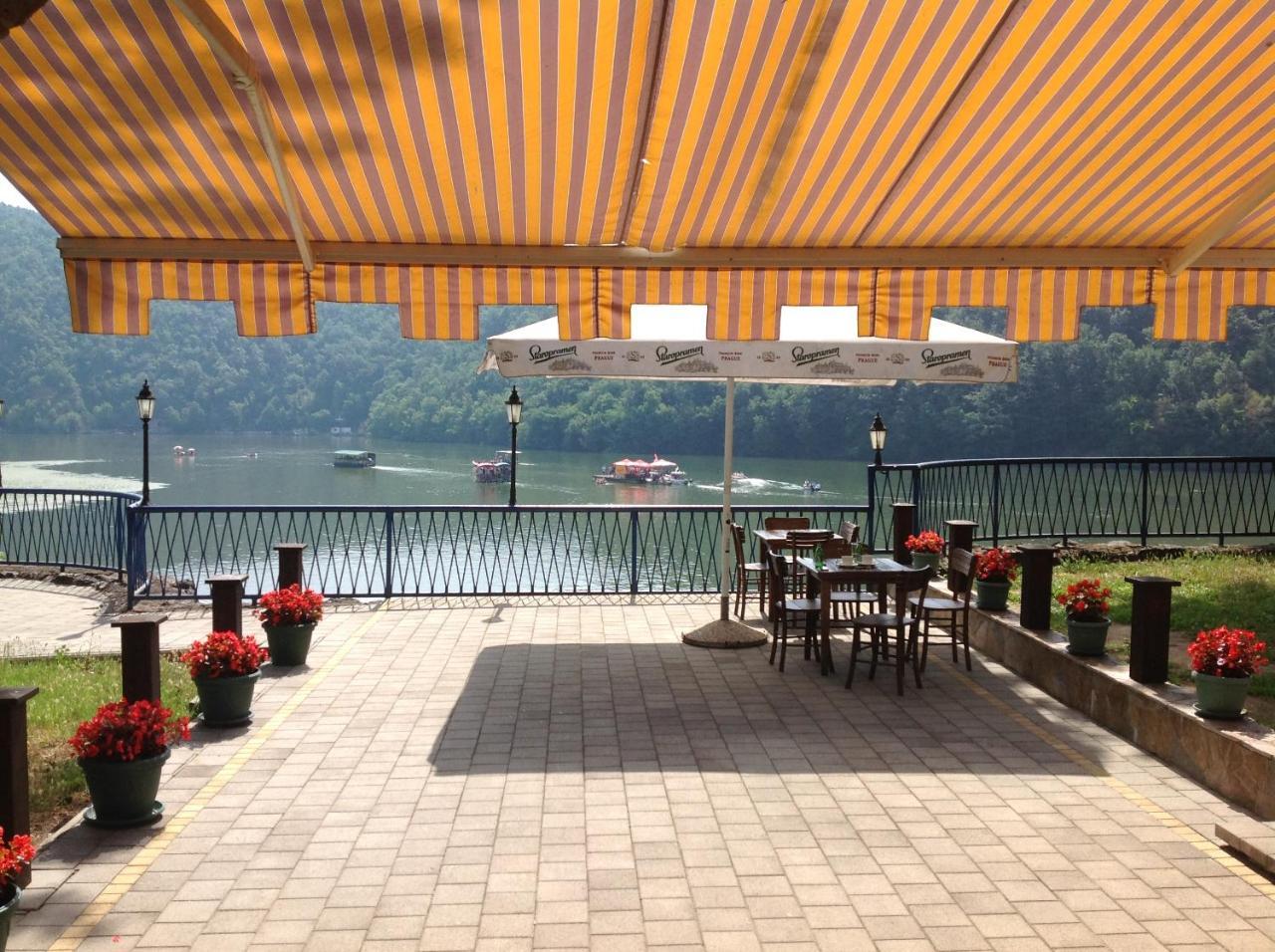 Apartament Čačak Esterno foto